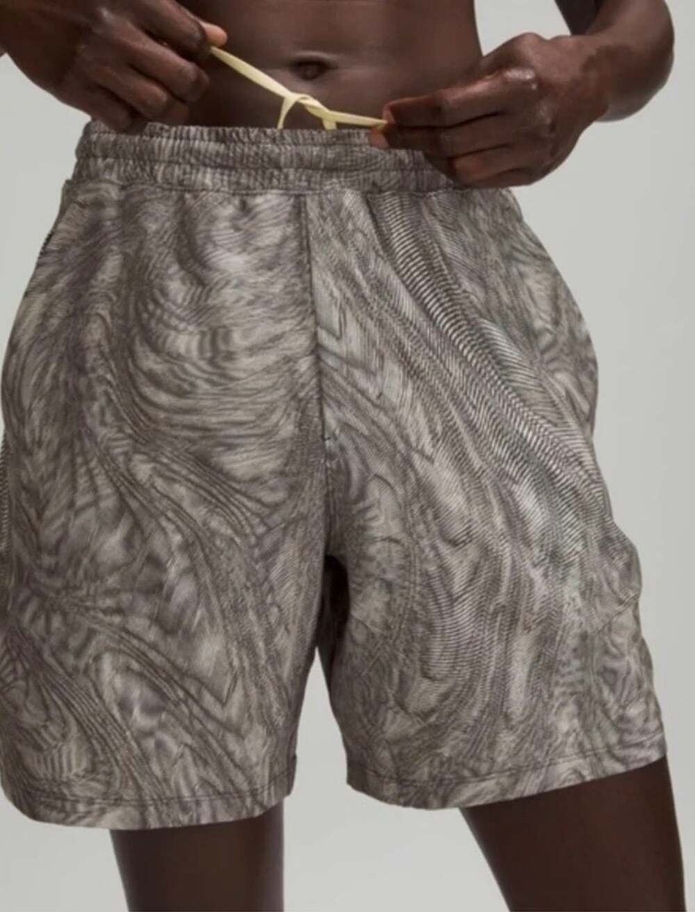 Lululemon Pace Breaker Short 7" Gravel Dust
